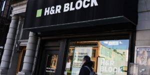 H&R Block's online tax prep tricked customers into paying more money, FTC claims