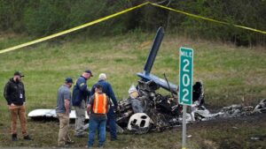Nashville plane crash: Police identify 5 deceased as pilot, his wife and 3 young children