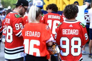 Blackhawks boon: Bedard leads NHL jersey sales
