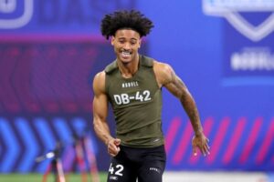Top CB prospect Wiggins suffers injury at combine