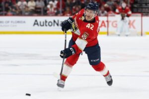Panthers sign Forsling, Gadjovich to extensions